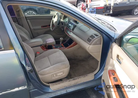 2004 Toyota Camry Xle из США, поврежденный, VIN 4T1BE32K94U913053